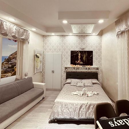 Luxury Holidays Napoli Esterno foto