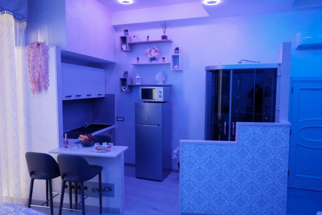 Luxury Holidays Napoli Esterno foto